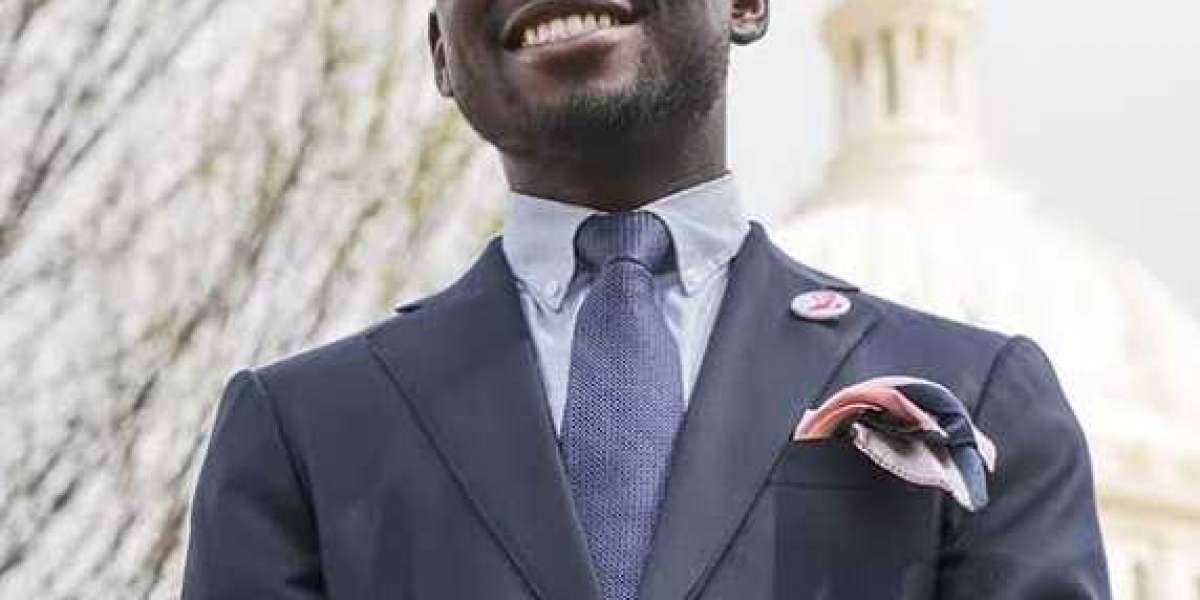 31-year-old Nigerian, Adeoye Owolewa has been elected to the United States Congress making him the first Nigerian to ach