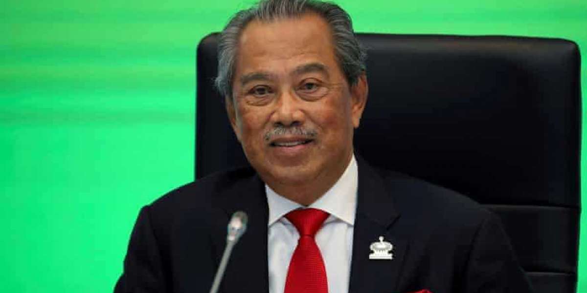 Malaysian Prime Minister resigns as political crisis escalates