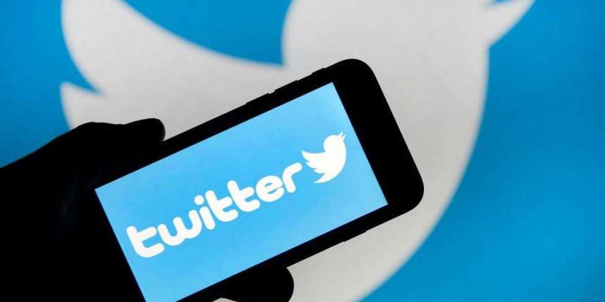 Twitter allows star users make money from subscriptions